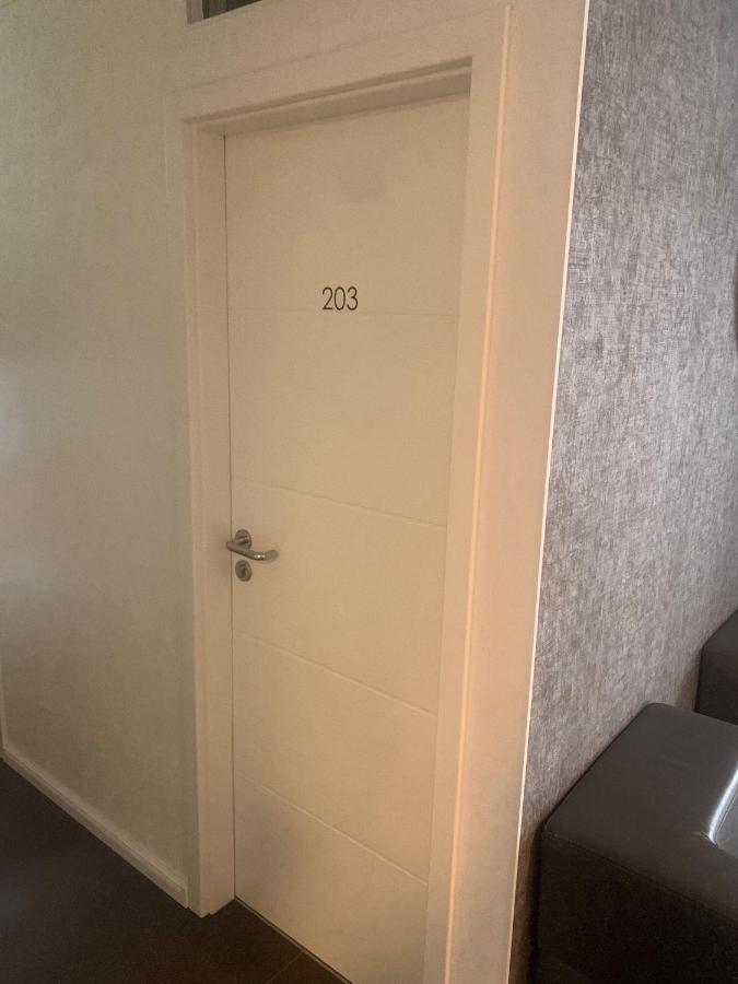 Mg-Quartier Hostel メンヒェングラートバッハ エクステリア 写真